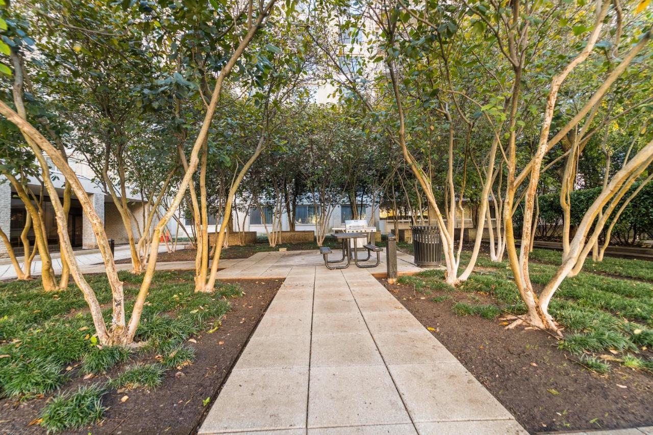 Urbandelight Crystal City Mins To Dc Free Parking Arlington Exterior photo